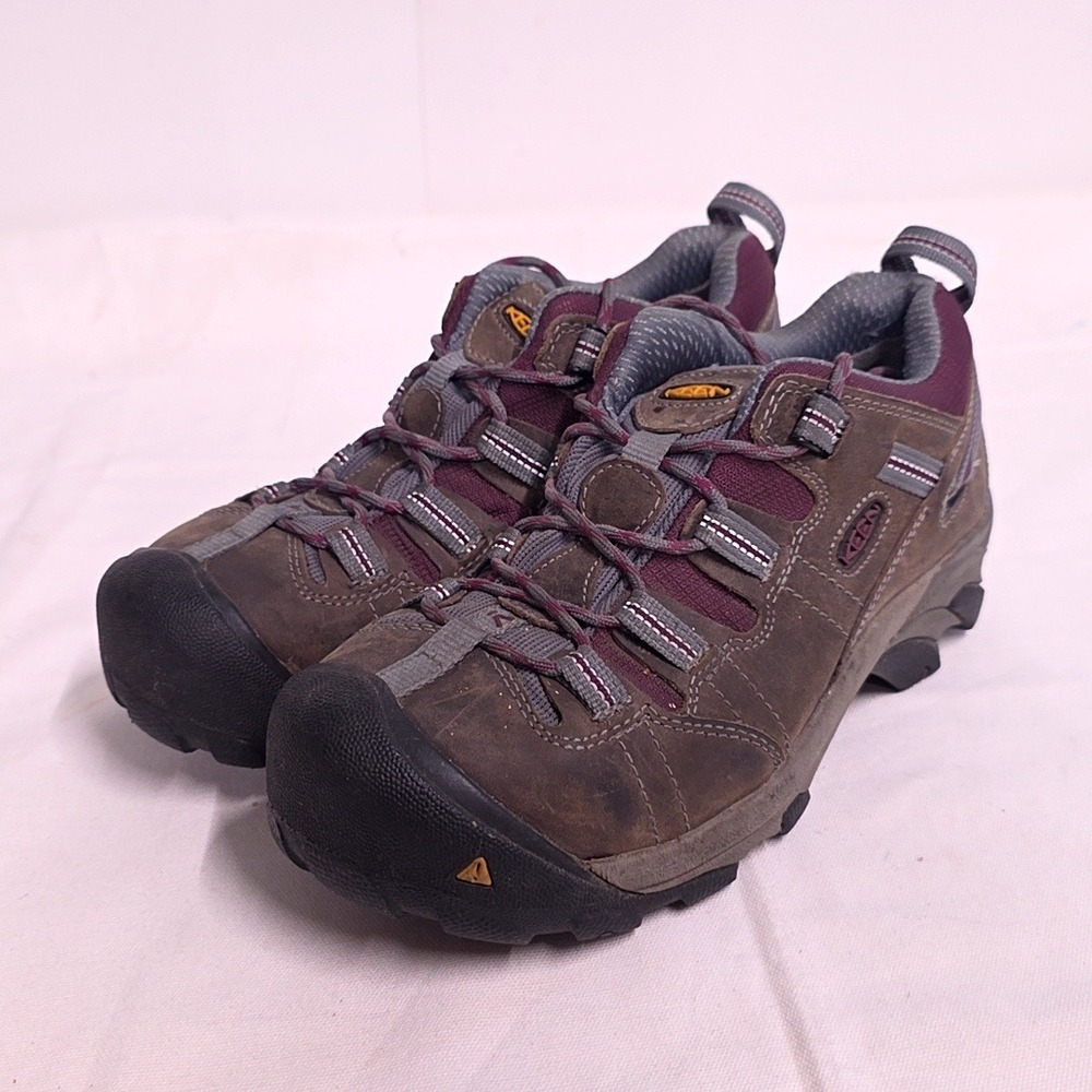 KEEN Detroit Hiking Work Shoes Womens 8.5 Brown Plum Steel Toe Low Top